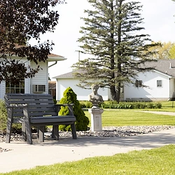 Image of Allure Of Geneseo (3)