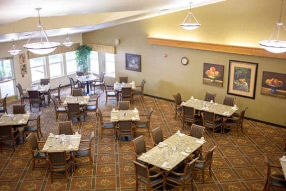 Wenatchee Senior Living by Cogir senior living community offering independent living, assisted living, and respite care in Wenatchee, WA, dining room