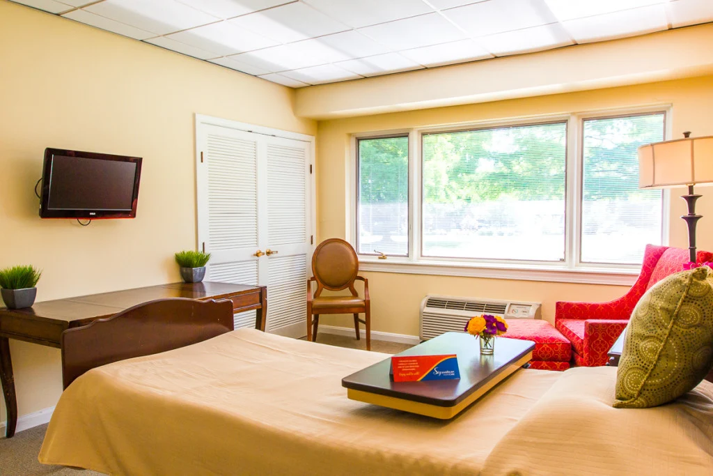 Image of Signature Healthcare At Jefferson Place Rehab & We (8)