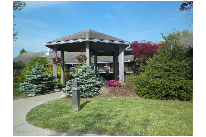 Image of Edinboro Manor (9)