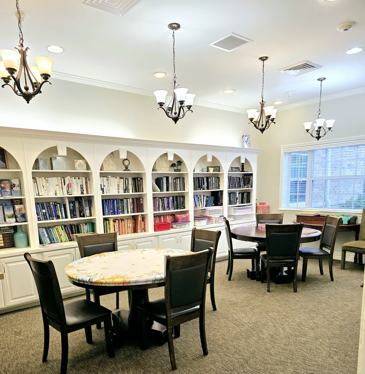 Image of Eagle Ridge Alzheimer's Special Care Center (5)