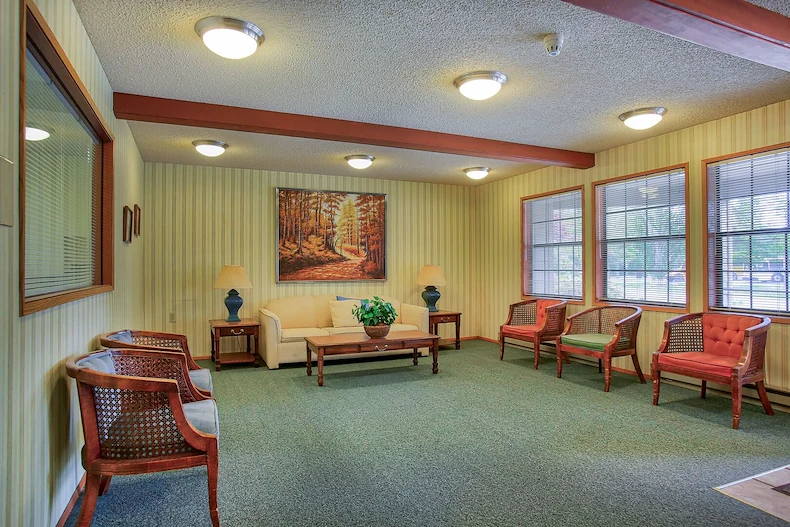 Image of Claridge Court (7)