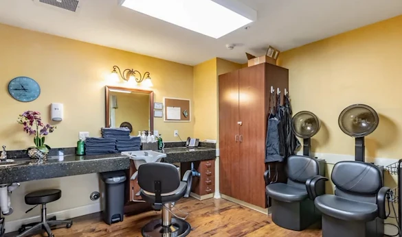 Willowbrook Place Senior Assisted Living Memory Care in Littleton, CO beauty hair salon