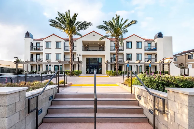 Image of Carson Terrace (1)