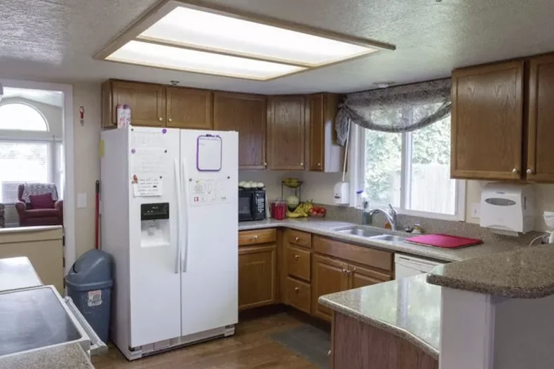 Image of Ashley Manor - Highmont (4)