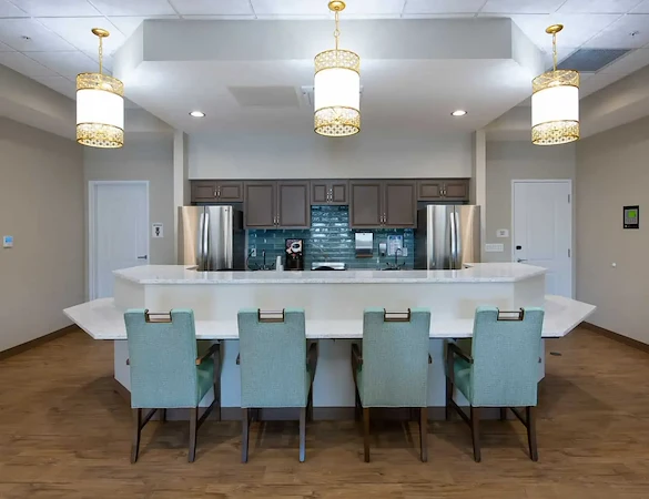 Image of Paradise Pointe (2)