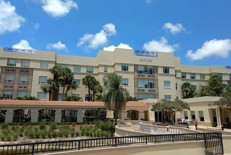 Image of Resnick Assisted Living at MorseLife (1)