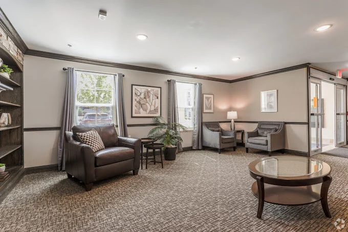 Image of Lyndon Square Senior Apartments (2)