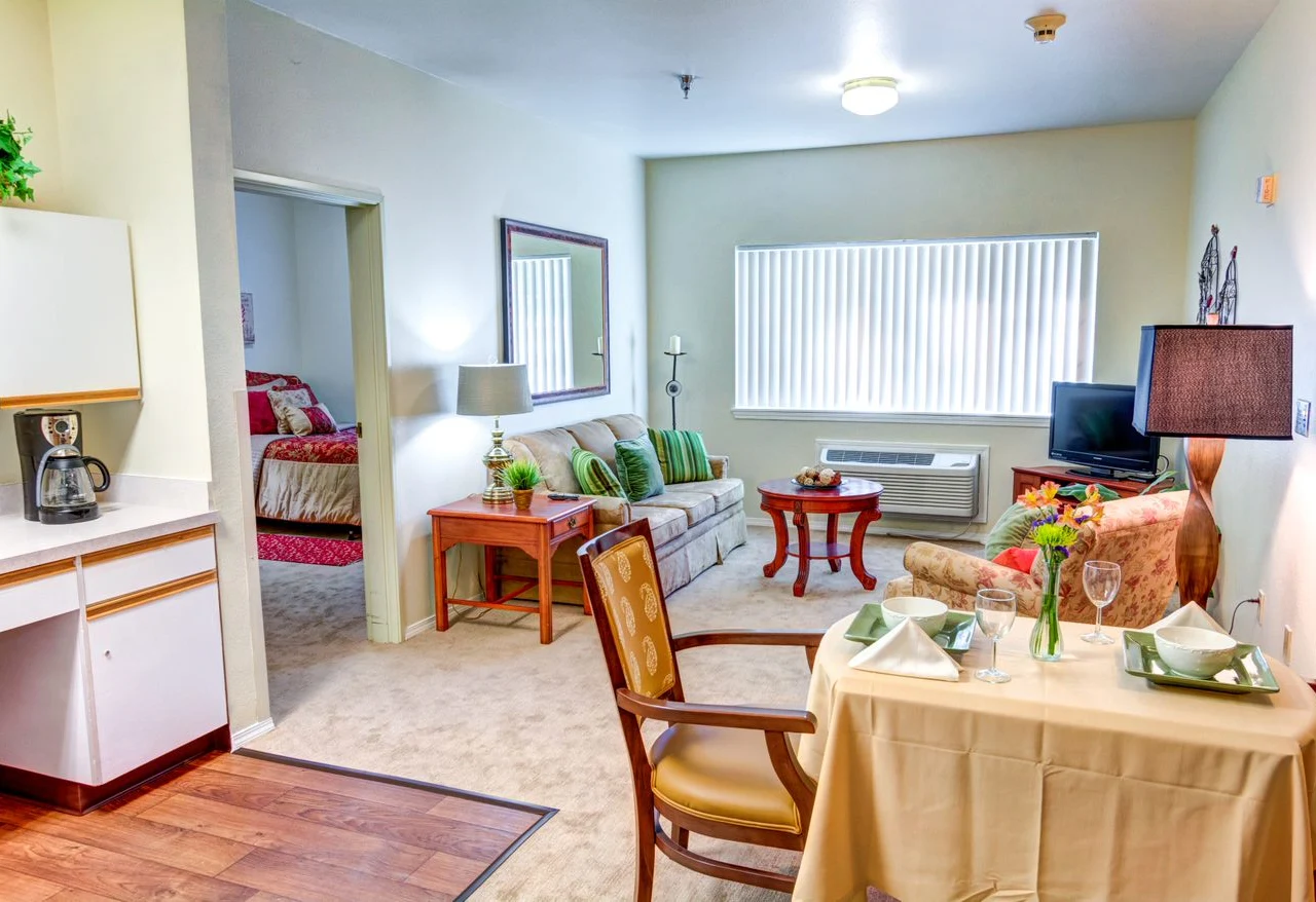 Gilman Grove Assisted Senior Living in Oregon City, Oregon apartment