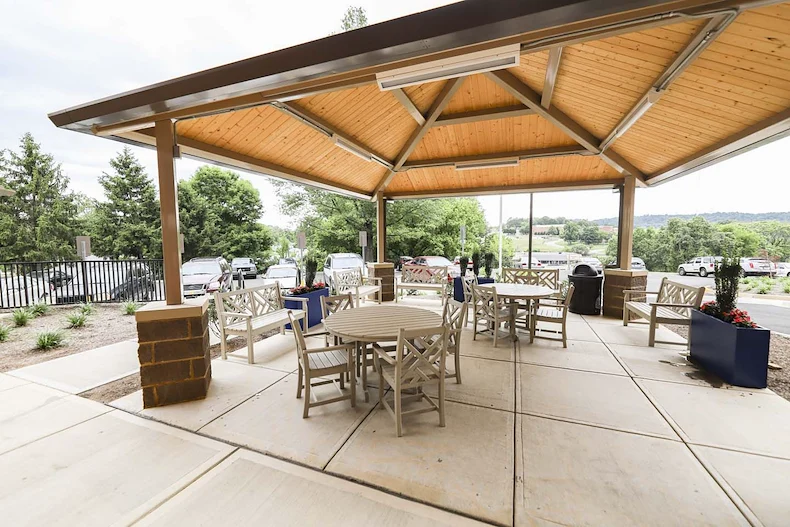 Image of Broadway Towers (5)