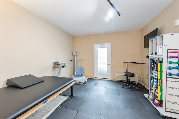 Image of Sycamore Manor (9)