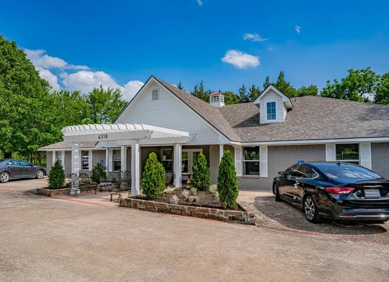 Image of Silver Leaf Denison on Crawford (1)