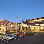 Ascension Living Alexian Village Tennessee Senior Living, independent living, assisted living, memory care, and continuing care retirement community (CCRC) in Signal Mountain, TN, front exterior and entrance