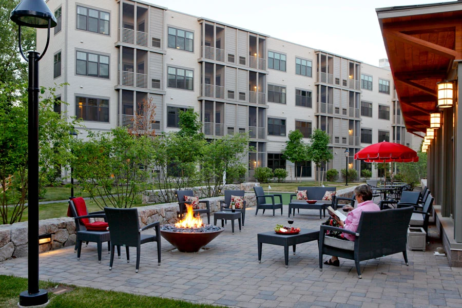 Image of Waterstone at Wellesley (2)