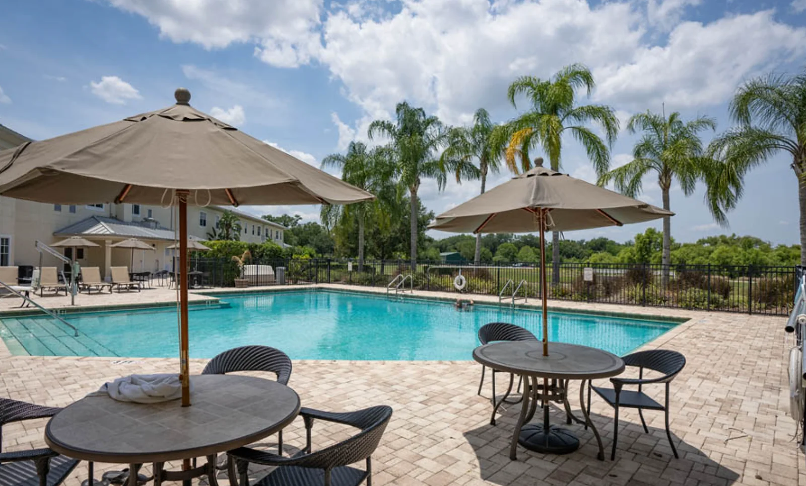 Image of Water's Edge of Lake Wales (6)