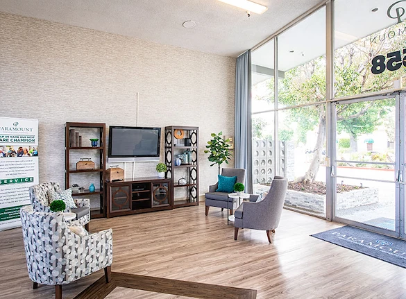 Image of Paramount Convalescent Center (3)