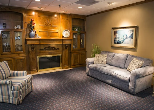 Image of McCrite Plaza Topeka Health Center (4)
