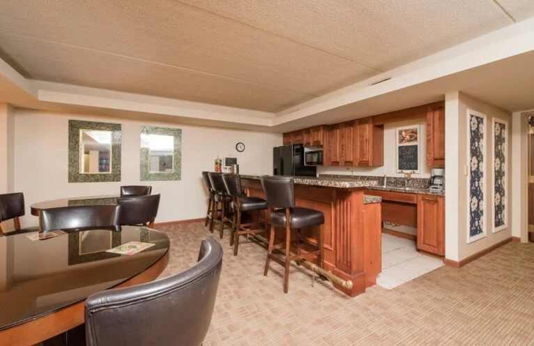 Image of Lilac Senior (5)