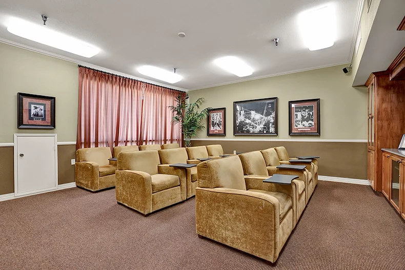 Image of Fallbrook Glen of West Hills (9)