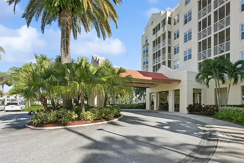 Image of Stratford Court of Palm Harbor (1)