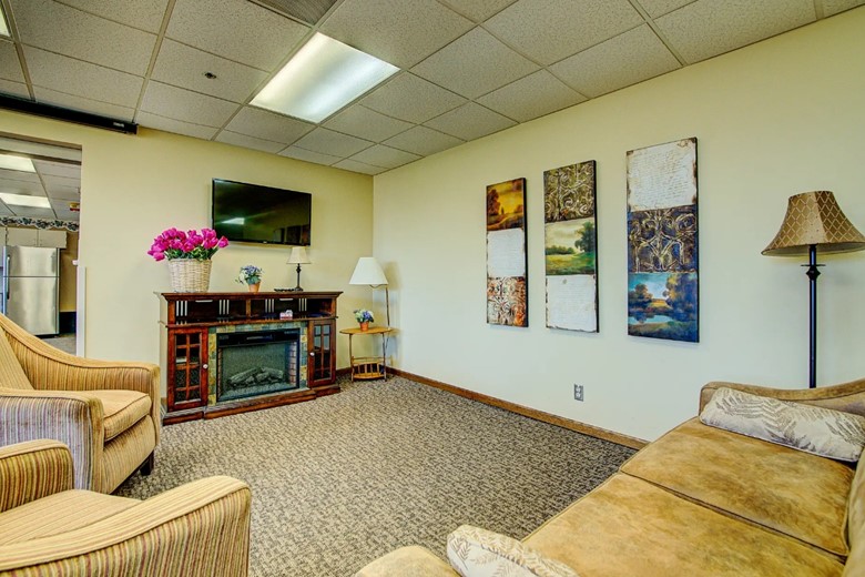 Image of Fair Oaks Nursing & Rehab LLC (2)