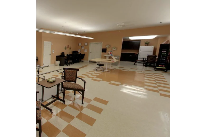 Image of Courtney Manor (3)