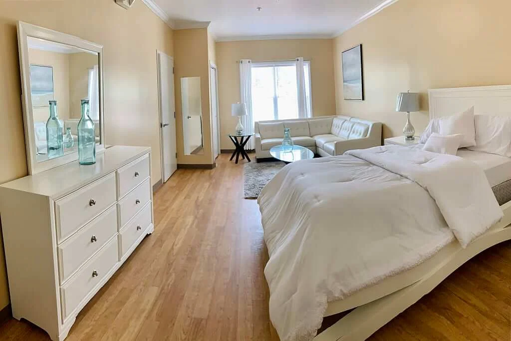 Image of The Gardenias (2)