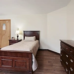 Image of Pine Rock Manor (7)