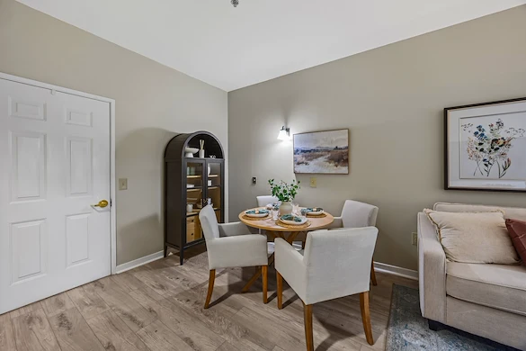 Image of Mattison Crossing (9)