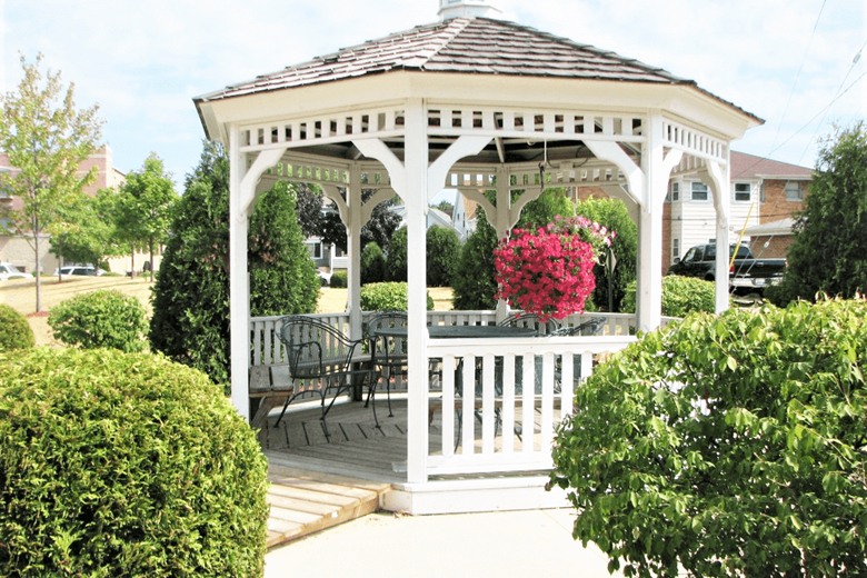 Image of Marquette Manor (5)
