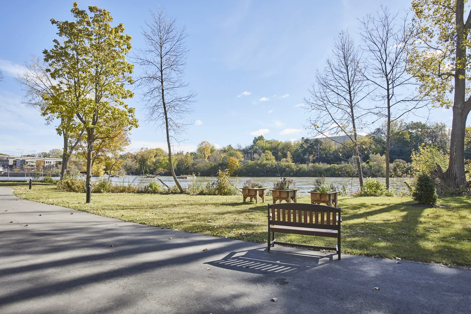 Image of Eagle Point (2)