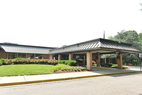 Image of Laurels Of University Park (1)