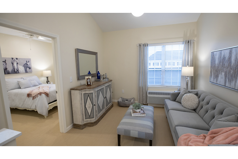 Image of Woodland Hills (5)