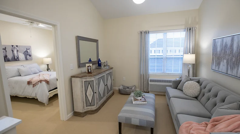 Image of Woodland Hills (5)