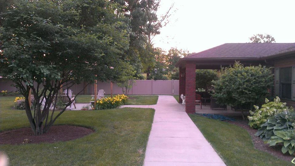 Image of Allay Senior Care Of Meyers Lake (2)