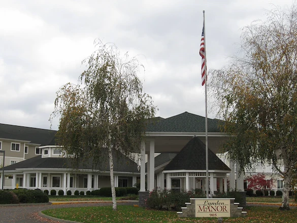 Image of Lynden Manor (1)