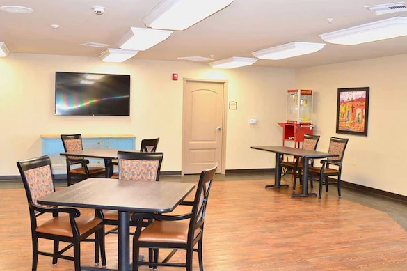 Image of Avir At El Paso (2)