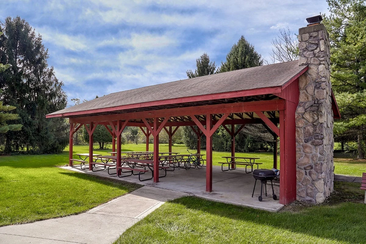 Image of Richwood Greene (10)