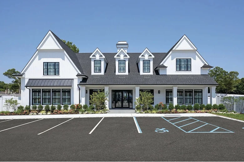 Image of The Seasons at East Northport (1)