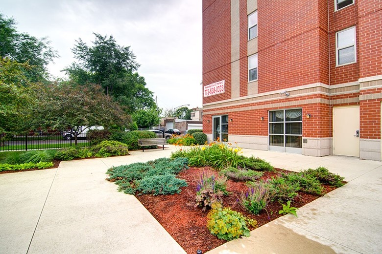 Image of Senior Suites of West Humboldt Park (6)