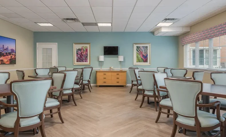 Image of Wentworth Central Avenue (2)