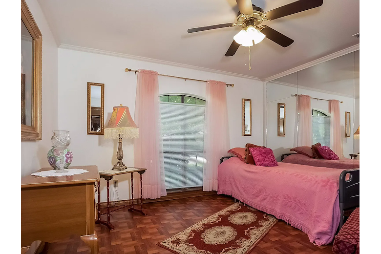 Image of Magnolia Assisted Living - Lattimore Drive (6)
