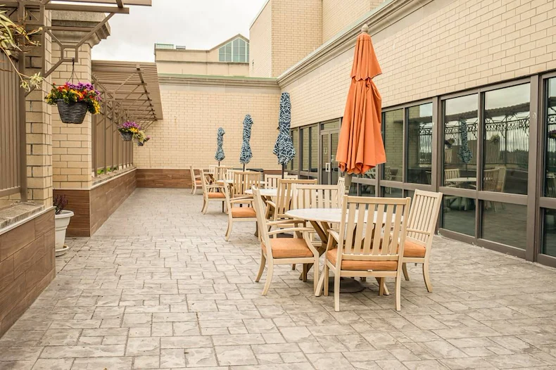 Image of Vincentian Schenley Gardens (8)