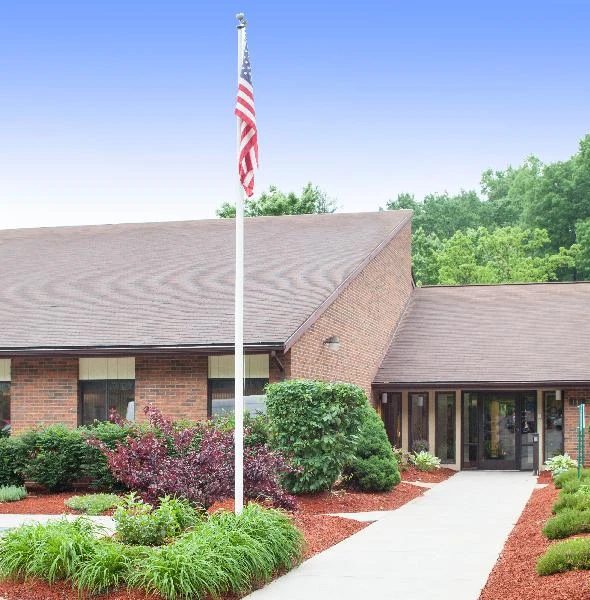 Image of Salem Center (1)