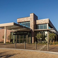 Image of Zarrow Pointe (1)