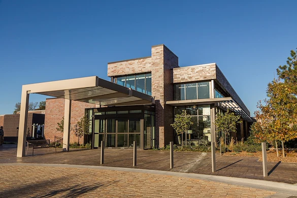 Image of Zarrow Pointe (1)