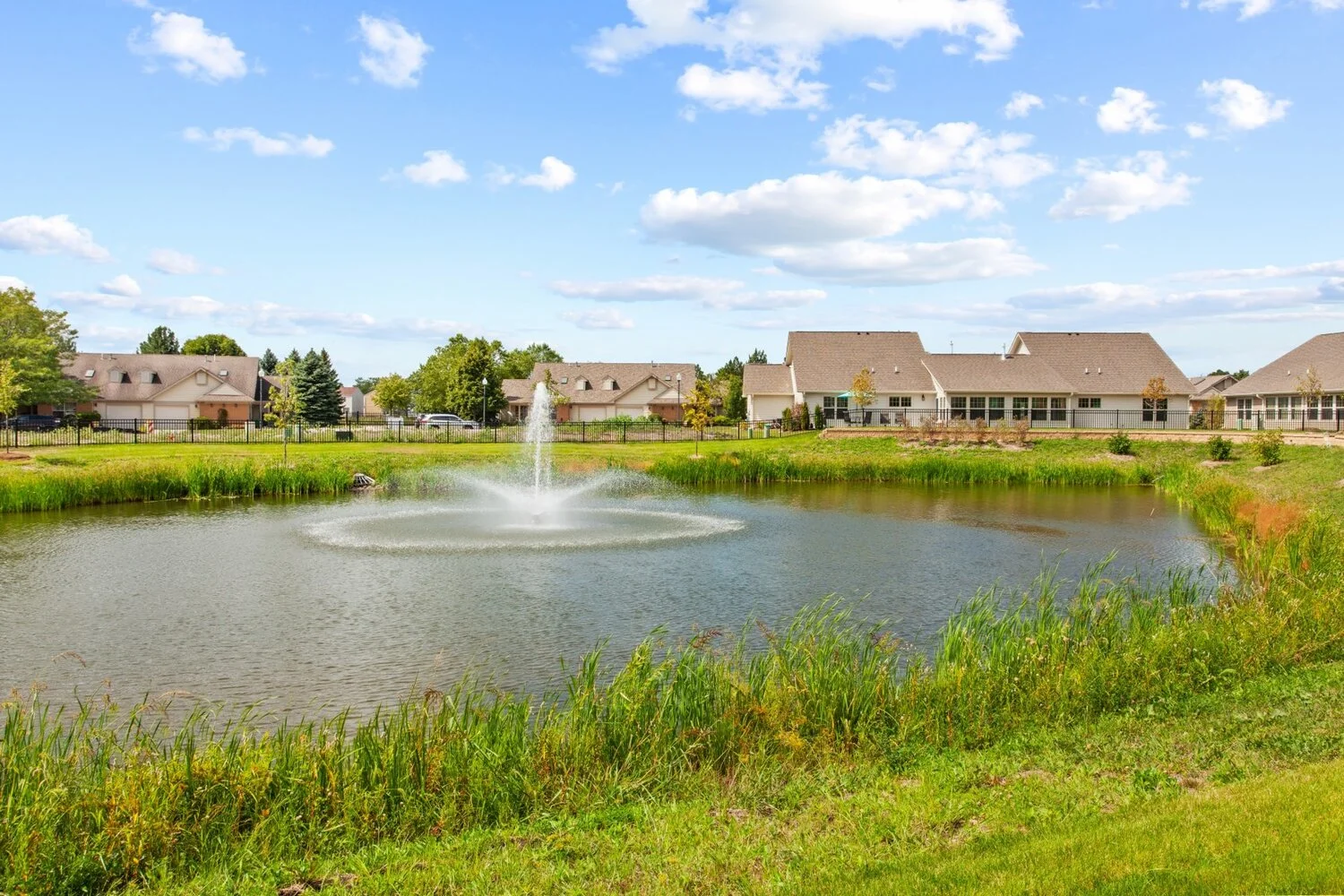 Image of The Lakes/Superior at Waterford (2)