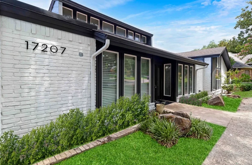 Image of Silver Leaf Graystone (1)