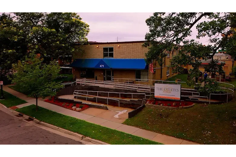 Image of The Estates At Lynnhurst LLC (1)