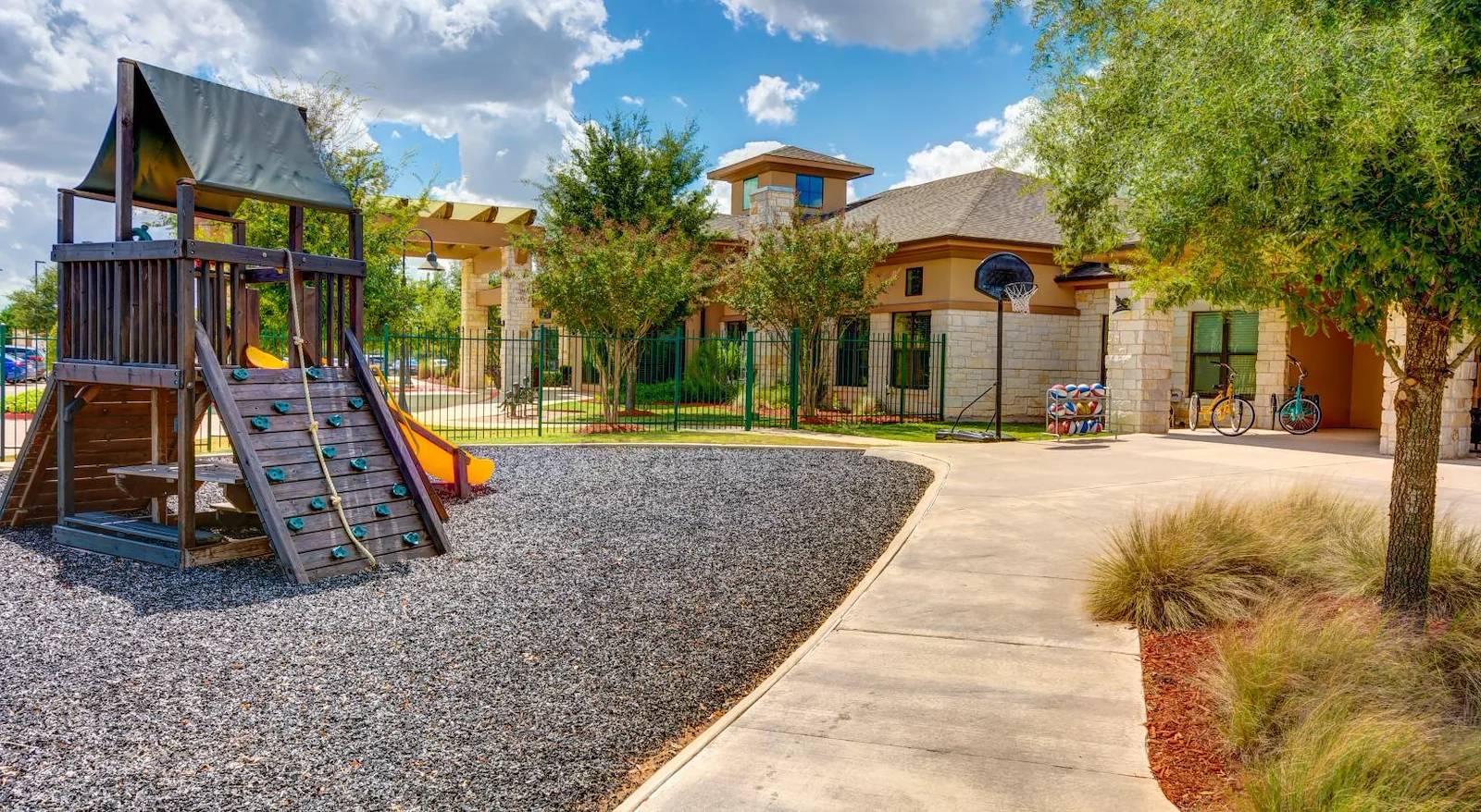 Image of The Auberge at Onion Creek (10)